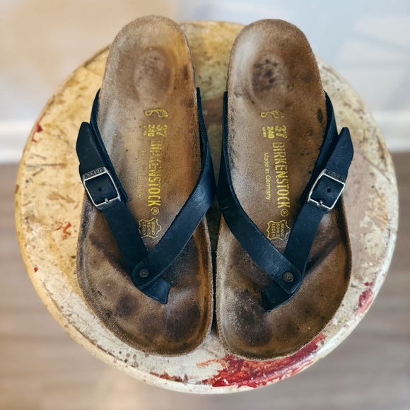 Birkenstock Thong Sandals in Black Size 37 - Picture 3 of 5